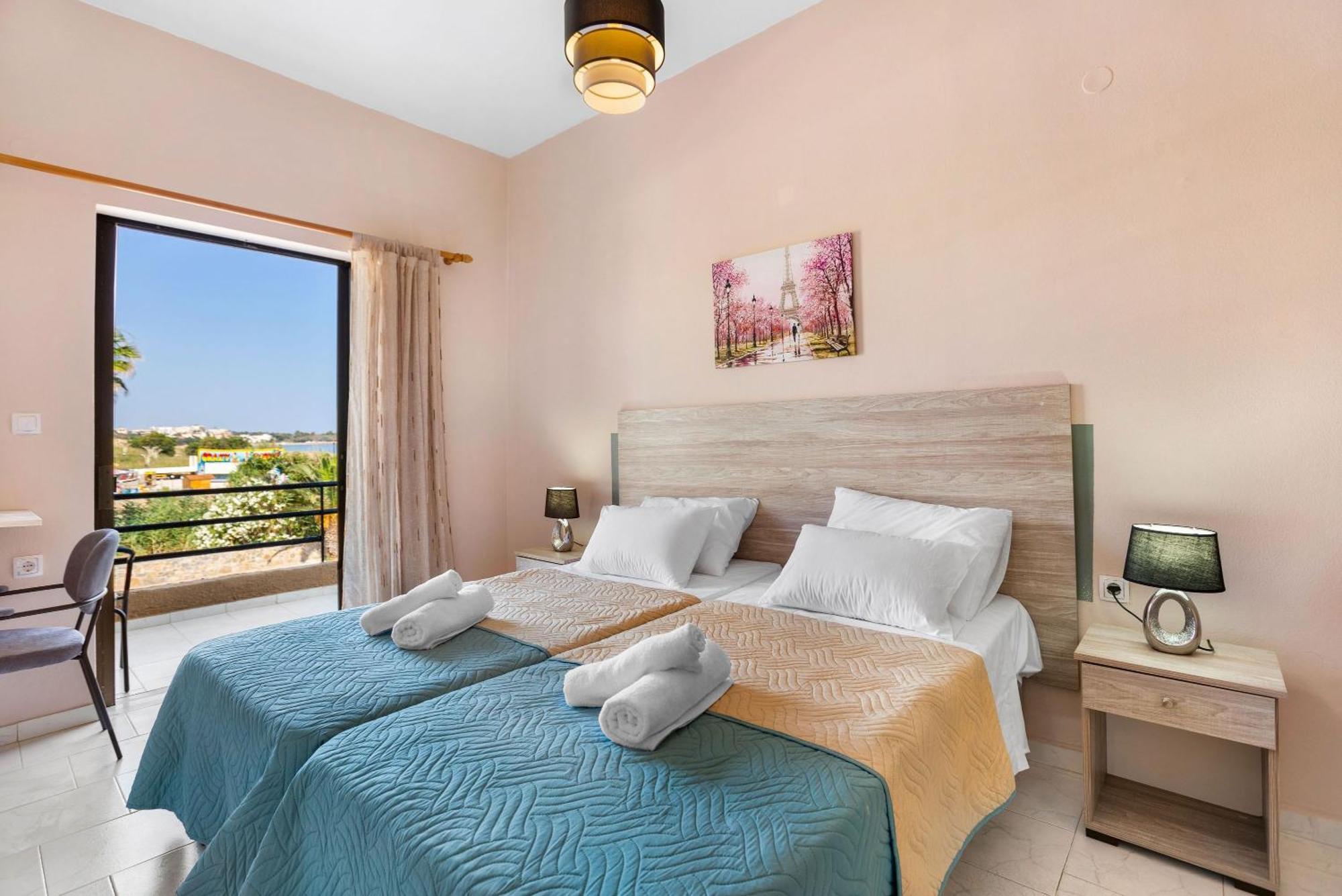 Sun Beach Apartments In Chania 09 11 Chrissi Akti Chania Exterior foto