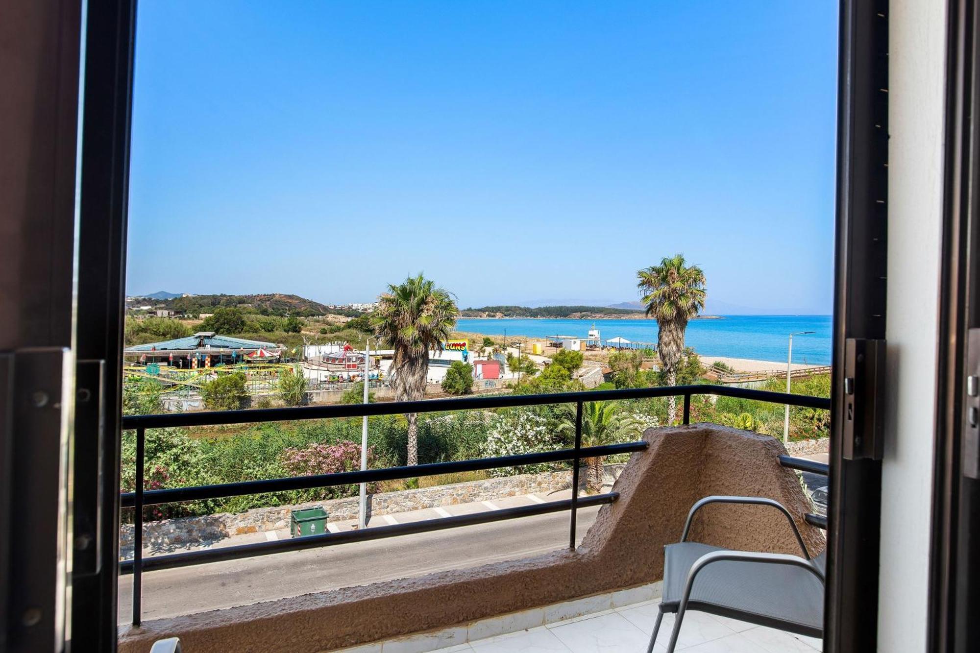 Sun Beach Apartments In Chania 09 11 Chrissi Akti Chania Exterior foto